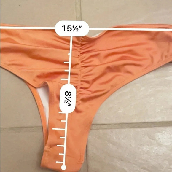 Out From Under Chelsea Ruched
Cheeky Bikini Bottom peachy orange size large - Picture 6 of 11